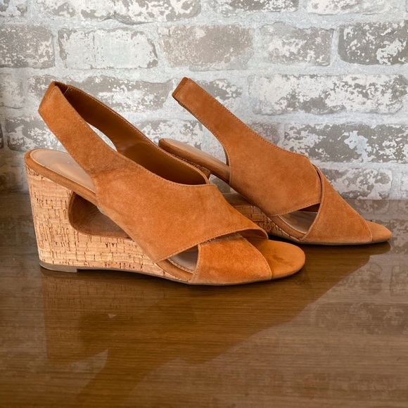 Like New Com&Sens Missy Brown Suede Wedge Sandals - Picture 5 of 7